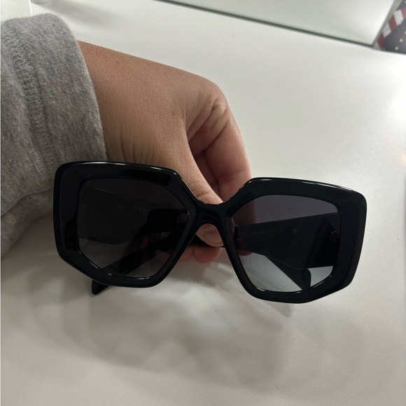 Prada Black Women\'s Sunglasses NEVER WORN